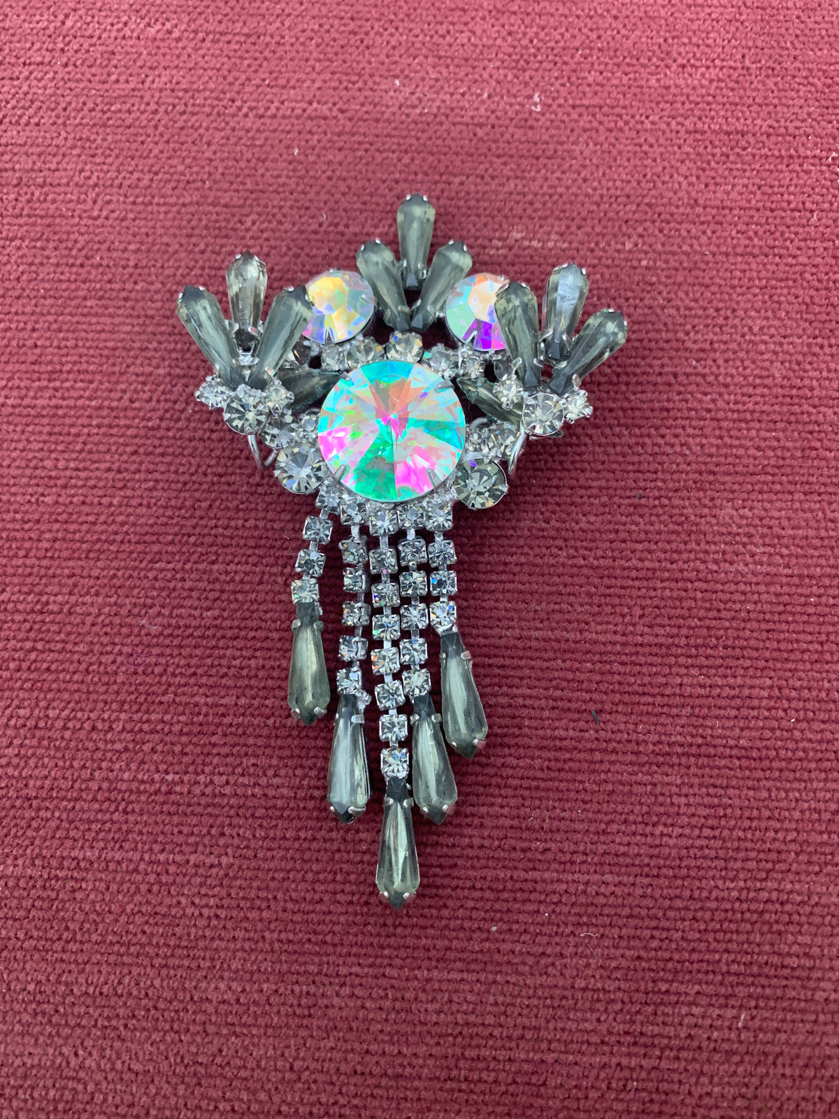 Mid Century Aurora Borealis Rhinestoneand Dangle Brooch