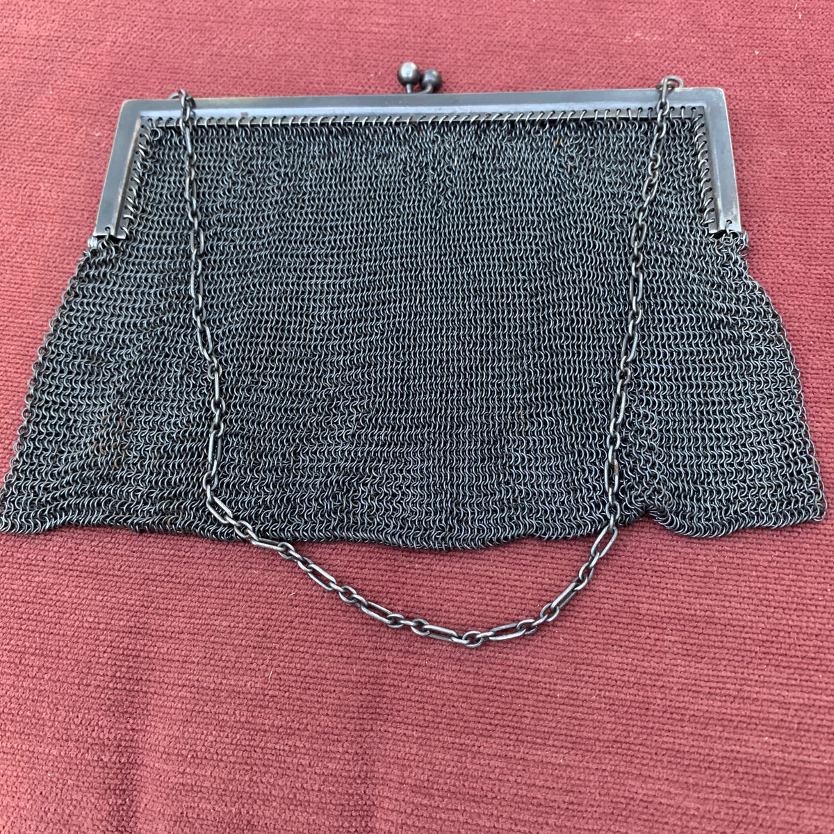 Vintage Art Deco Era Silver Tone Metal Mesh Eveningbag
