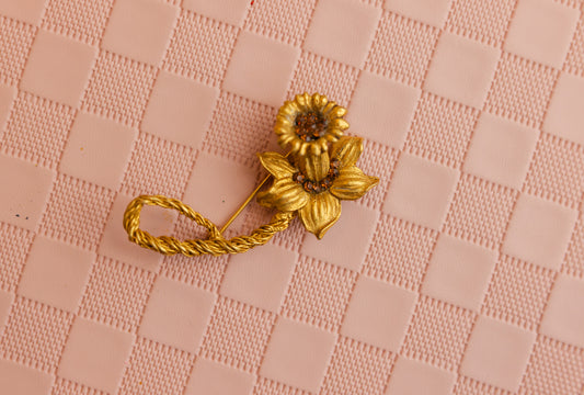 Vintage Gold Lily Brooch - Our Brooklyn Brownstone