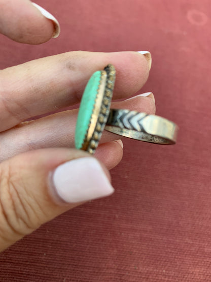 Vintage Southwest Sterling Silver Oblong Green Turquoise Ring