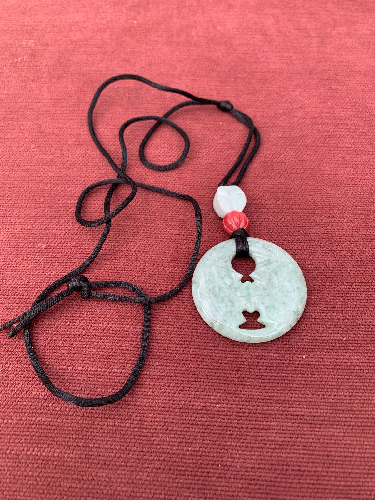 Vintage Chinese Carved Green Jadeite Kissing Moon Pendant Necklace